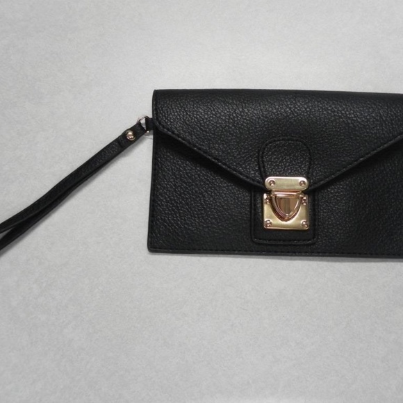 Black Wristlet - Picture 1 of 2